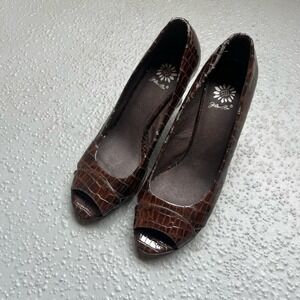 Yellow Box Brown‎ Peep Toe Heels Croc Embossed Pumps Party Shoes 8.5